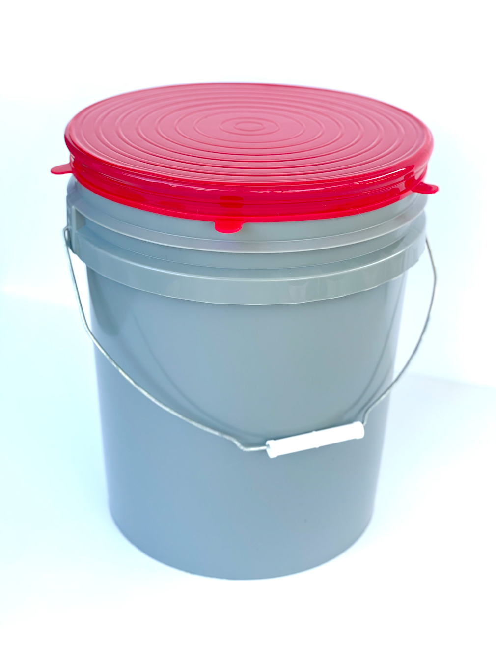 Sealed 5 gallon online bucket